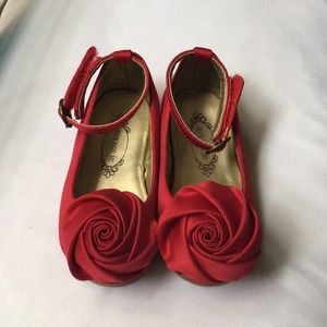 ✨SOLD✨Little Girl Joyfolie Shoes